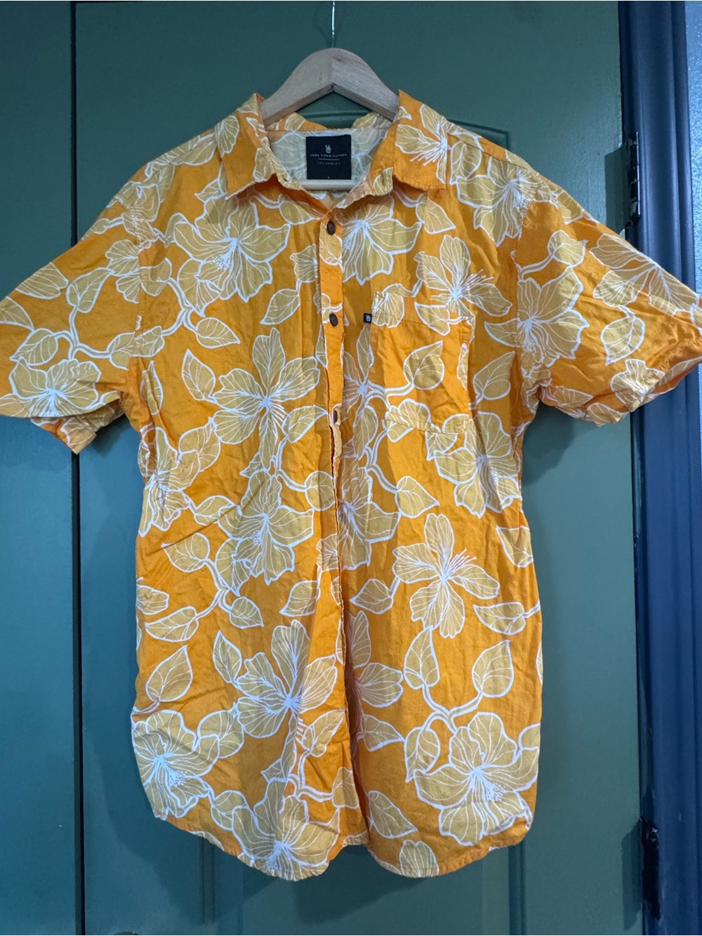Junk Food Clothing Orange Floral Short-Sleeve Button-Down Shirt